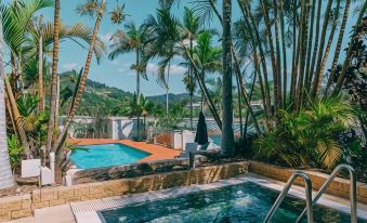 Charlesworth Bay Beach Resort