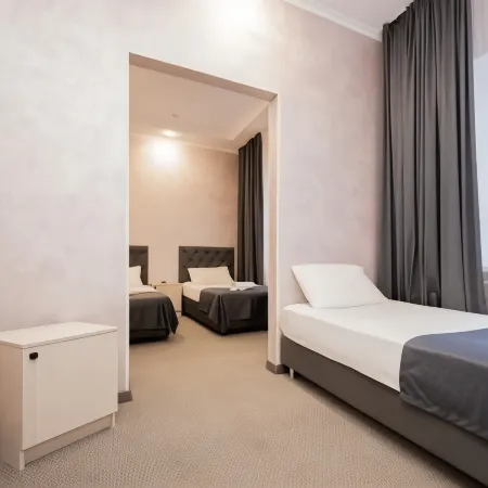 Rush (Раш) Отели рядом со станцией Астана Вокзалы