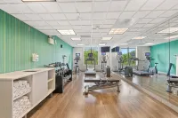 Holiday Inn Express & Suites Bethlehem Hotels in Center Valley