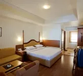 호텔 나하르 닐기리스 고번망 보태니컬 가든 주변 호텔