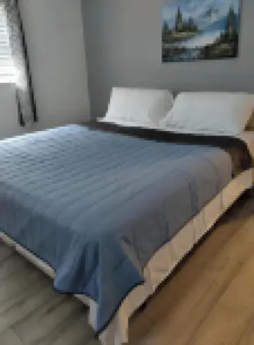 Charming studio with AC, WiFi in lovely Lauderdale Lakes