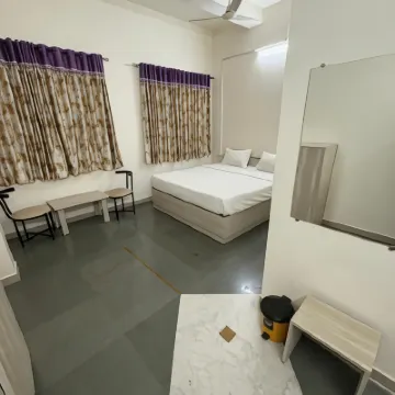 Ghate Rooms โรงแรมใกล้สถานีรถไฟนาคปุระ