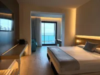 Hotel Brisamar Suites