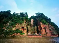 ChamBu AnTian  Hotel (Leshan Giant Buddha Food Street)