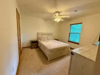 Incredibly Clean 4 Bedroom Townhome on Table Rock Lake in Kimberling City - Wifi