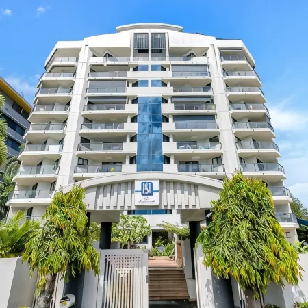 181 the Esplanade