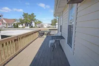 Beautiful Cottage - Sleeps 8  -Bayside