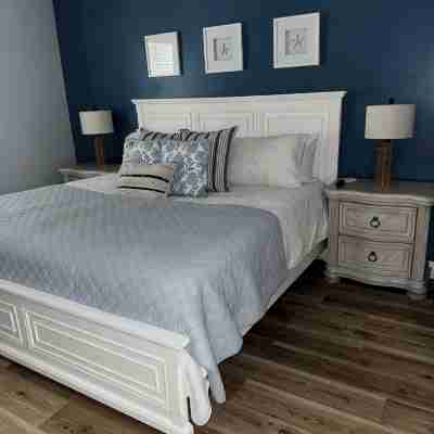 BLUE HAVEN cozy 2-bedroom 2-bth condo @ ISLAND RETREAT St. Simons Island Rooms