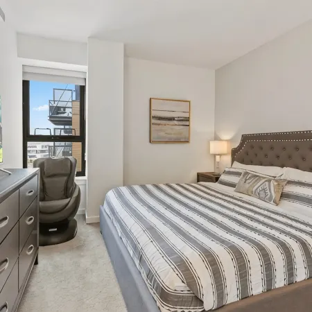 "Unity of Evanston" 3 BDR+2BA ModernLuxe High Rise
