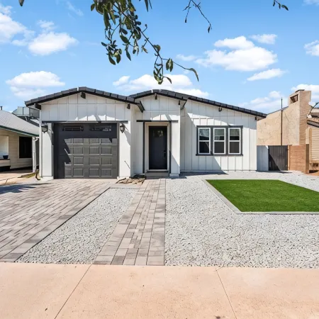 2022 Brand New Home in Downtown Gilbert!