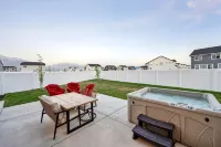 Spacious Lakeside Lights home, serene neighbor in American Fork near the Trax.