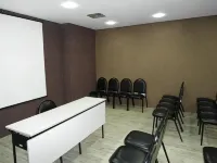 Plaza Inn Small Town Flat Отели рядом с достопримечательностью «Сантана»