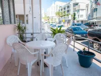 Island House South Beach Hotels near Versace Mansion