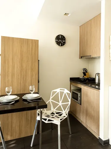 รูปภาพของUnixx Phratumnak Elegant 1-BR Free Electricity