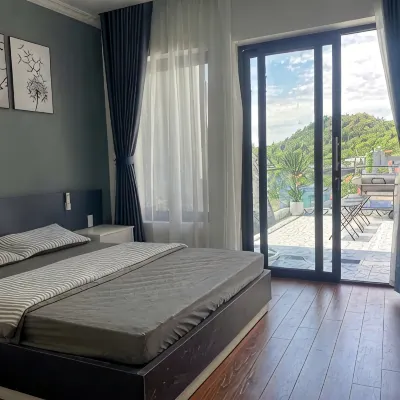 ALUCHOUSE CATBA Các khách sạn gần Cảng Cát Bà