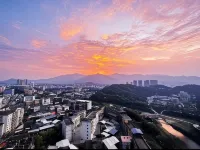Times View B&B (Longyan Zhongshan Road Pedestrian Street) - Mountain view
