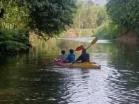Sky River Resort Betong - Homestays