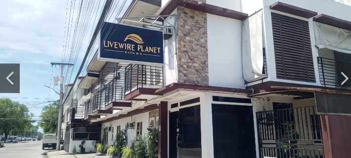 LIVEWIRE PLANET SUITES Hoteles en General Santos