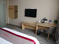 尚客優悅飯店（溧陽高鐵站興業路店） - 2 星級