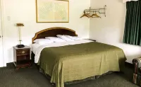 Relax Inn Altoona - 2-Star