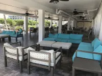Two Panoramic Ocean Views from the Living room and Master Bedroom in this Condo - 3つ星