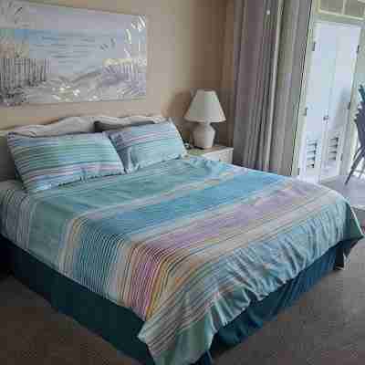 Direct Beach Front - Updated Unit - Last Minute June Special! Rooms