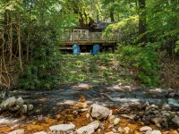 1 Min to Camelback! Creekside Escape + FirePit & BBQ Hotels in Pocono