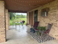 Family Friendly Farmhouse - 2-Star