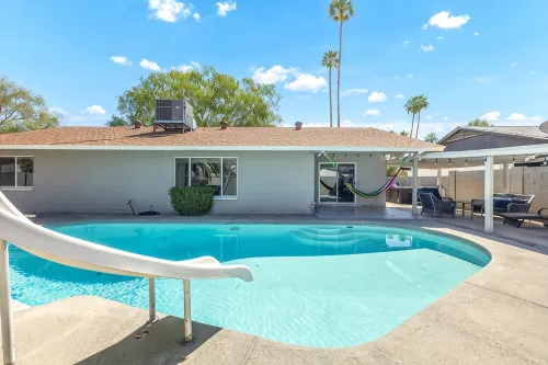 Exclusive Residence in Glendale - 4-Star