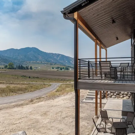 New 3-bedroom in delightful Lava Hot Springs. Bottom unit.