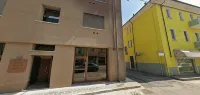 Parking with Free Private Parking and Access to 2 Bicycles. - 公寓