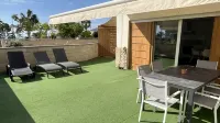 Renovated duplex right in front of the beach - Apartments