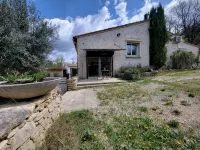 Family Home with Jacuzzi, Swimming Pool and Gym