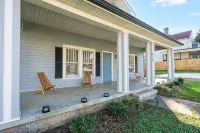 Charming 3BR/2BA Sleeps 6 in Graham, NC has everything you need! - 4-stjärniga