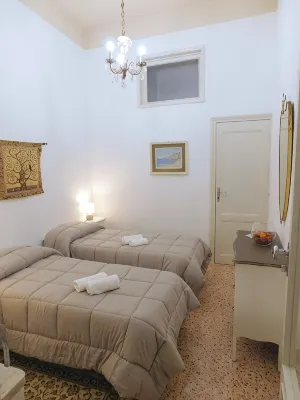 Large apartment for exclusive use on the sea