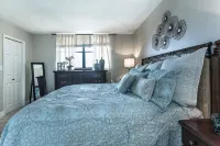 Spacious & Simply Gorgeous! Limited-Time Apr–Nov Beachfront at Vanderbilt Beach - Beach
