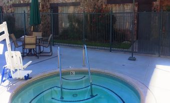 Anaheim Majestic Garden Hotel