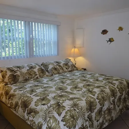 Comfy, Cozy Beach Apartment for Two with Adjustable King Bed!!!