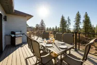 Modern family home with game room, at the Runnning Y Resort. - 4-Star