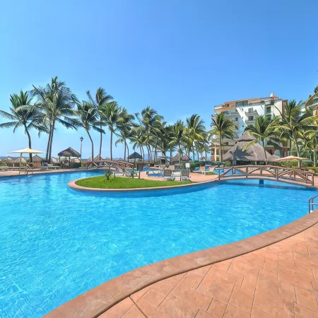 Beautiful Beach Front 3 Bdrm All with Ensuites Condo Playa Royale Nuevo Vallarta