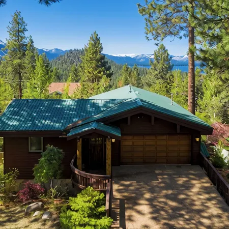 Lake View Stylish Timber House - South Lake Tahoe. Nevada