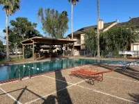 Spacious Condo with game room, office and large kitchen. 5 min. to Sunrise Mall! - 3-Star