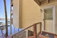 Lake Front Getaway - Lake of the Ozarks - Homestays