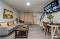 Serene Oakwood Townhouse - 4 étoiles