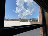 Main Street Retreats 105 - Brand New Apt. 105 - 4-Star