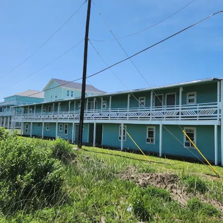The Mark at Surfside, Apt. 4