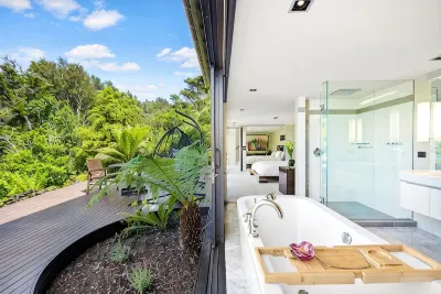 按摩浴缸套房 - 海景和海灘 住宿飯店