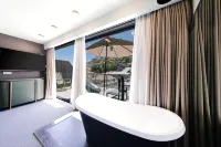 Strofi Boutique Hotel - badewanne