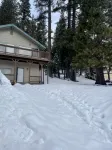 Spacious get away cabin in Mineral, minutes from Lassen south entrance - 3-Star