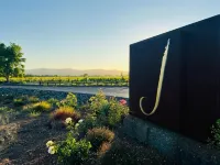 Heart of Wine Country, Cute Cottage w/Hot Tub